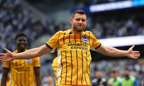 James Milner khoe vóc dáng săn chắc ở tuổi 39