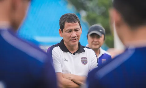 Bình Dương thua CAHN, HLV Anh Đức đối diện sức ép từ CĐV