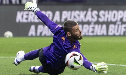 De Gea từ chối AS Monaco
