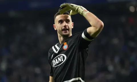 Barcelona sắp hoàn tất thỏa thuận với thủ môn Joan Garcia