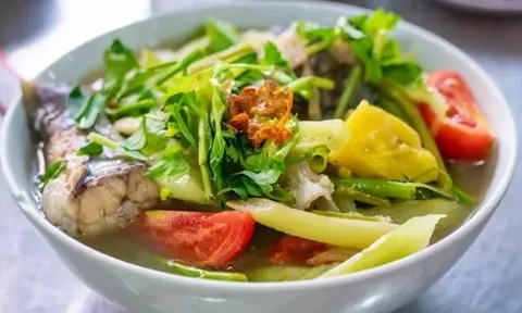 Nấu canh cá nước sôi hay nước lạnh? Tưởng đơn giản nhưng 10 nhà 9 nhà làm sai mất hết dinh dưỡng