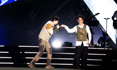 Đen Vâu và Hà Anh Tuấn song ca tại đêm nhạc có 20.000 khán giả