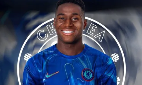 CHÍNH THỨC: Chelsea công bố tân binh đầu tiên hè này