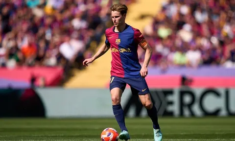 De Jong hành động bất ngờ để giúp Barcelona sớm hoàn tất gia hạn
