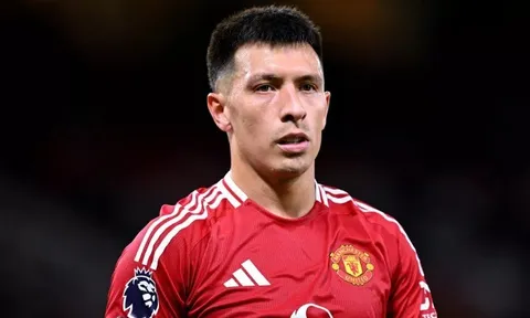 Napoli nhắm Lisandro Martinez, Manchester United đứng trước quyết định lớn