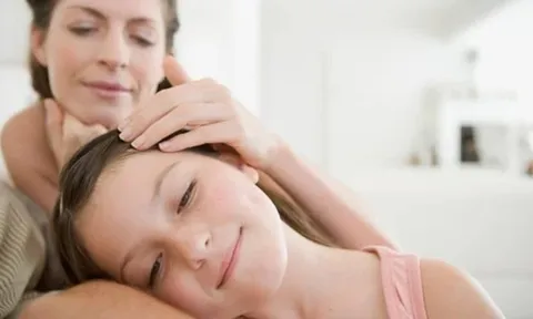 Cha mẹ hãy nhớ nói với con 10 điều vô cùng ý nghĩa này, dù con có bao nhiêu tuổi đi nữa