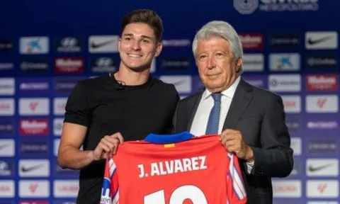 Atletico có câu trả lời cho Liverpool vụ Julian Alvarez