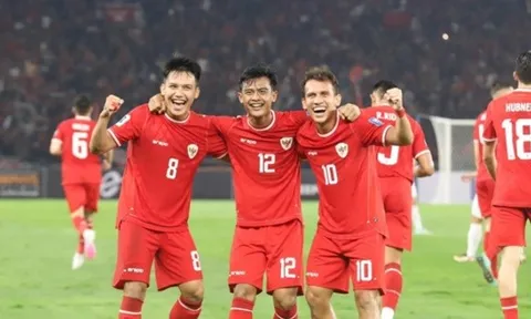 HLV Kluivert bất ngờ loại Asnawi và Arhan trước trận gặp Trung Quốc