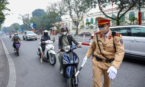 Từ nay, dù có lắp gương chiếu hậu vẫn bị CSGT xử phạt vì điều này, ai cũng cần nắm rõ