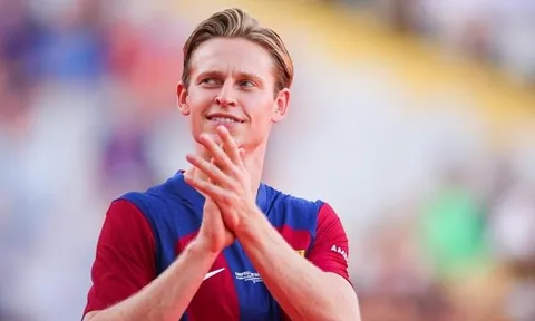 De Jong công khai ý định gia hạn với Barcelona