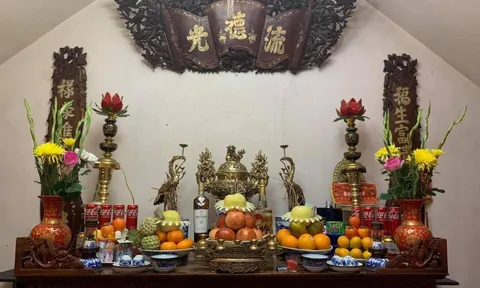5 thứ tuyệt đối không nên bày trí trên bàn thờ, kẻo tài lộc trong gia đình bay mất