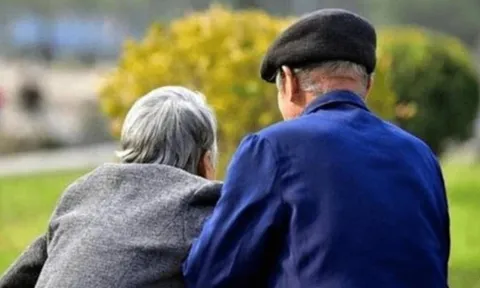 Khi về già, cha mẹ tốt tuyệt đối không nói 3 điều này với con cái, đặc biệt là điều đầu tiên