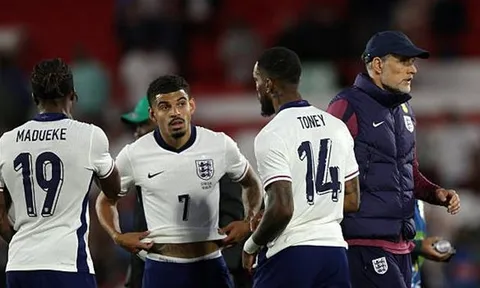Thomas Tuchel bị chỉ trích vì khiến Ivan Toney xấu hổ