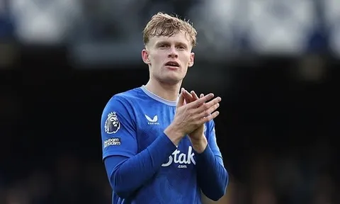 Tottenham nhắm Branthwaite, Everton đối mặt nguy cơ mất trụ cột