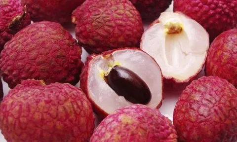 Ăn vải thiều có tác dụng gì? 4 thay đổi bất ngờ khi ăn vải thường xuyên được bác sĩ xác nhận