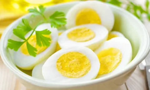 Ăn 2 quả trứng luộc mỗi ngày giúp giảm cân hiệu quả như thế nào?