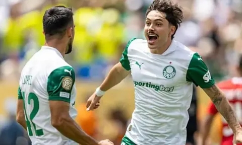 VAR cứu giúp khỏi thẻ đỏ, Palmeiras vượt khó hạ gục Al Ahly