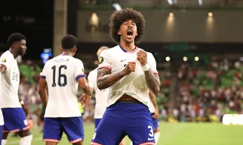 Sao EPL gánh team, cú đánh đầu "vàng" đưa Mỹ vào tứ kết Gold Cup