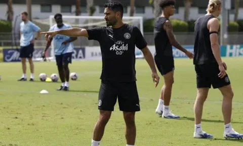 Gundogan đồng ý với Galatasaray, chờ quyết định từ Man City