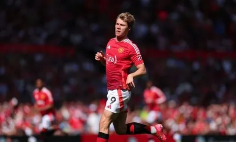 Hojlund sẵn sàng đến Inter, chờ Man United gật đầu