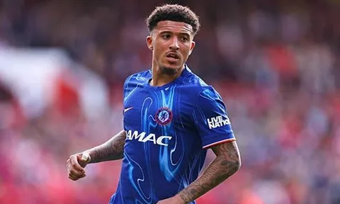 Man United ra giá 26 triệu euro cho Sancho