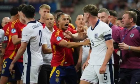 Xô xát giữa U21 Anh và U21 Tây Ban Nha sau trận tứ kết