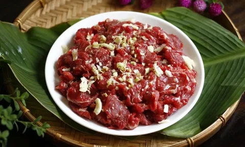 Ướp thịt bò xào tỏi mềm thơm, đậm vị, hết hôi chỉ cần dùng 1 loại gia vị