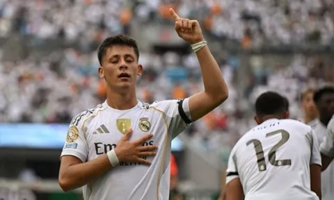 Real 3-1 Pachuca: Bản lĩnh 10 người; Guler rực sáng