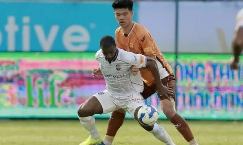 Trung vệ 18 tuổi, cao 1m95 của HAGL lên tuyển U23 Việt Nam