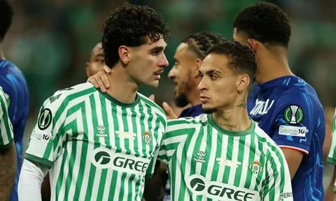 Man Utd sẵn sàng "cắt lỗ" Antony, Betis chốt giá 25 triệu bảng