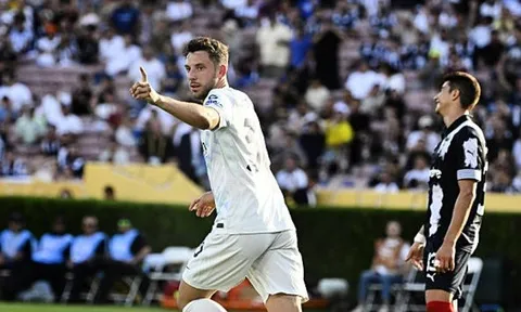 Carlos Augusto sẽ là Calafiori mới ở Emirates?