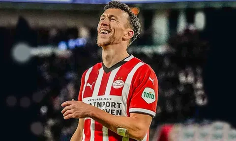 Hé lộ động thái của Barcelona với 2 thương vụ Perisic và Williams