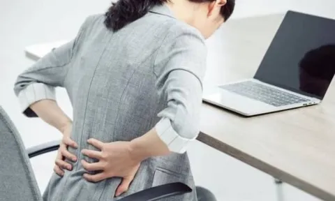 Ngồi lâu có hại gì? Bác sĩ cảnh báo thời gian tối đa bạn nên ngồi để tránh bệnh tật