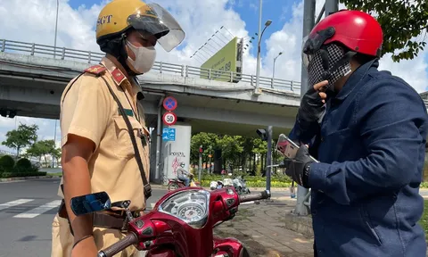 Từ nay, vợ chồng đi xe của nhau, không chính chủ có bị xử phạt tới 8 triệu không?