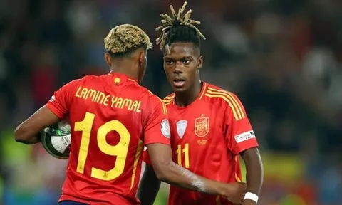 Raphinha nói rõ về 'bom tấn' Nico Williams của Barcelona