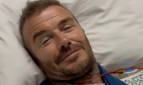 David Beckham phẫu thuật vì chấn thương khi chơi cho tuyển Anh 22 năm trước