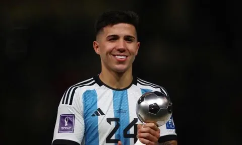 Từ Benfica sang Chelsea, Enzo Fernandez đủ xứng với giá 106 triệu bảng?