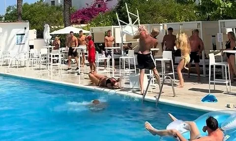 Vụ ẩu đả ở Ibiza: Oldham vào cuộc, Kian Harratt đối mặt án phạt nặng