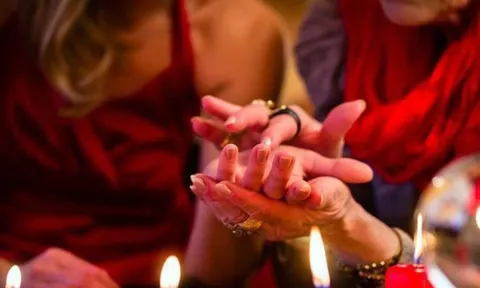 Người có tướng bàn tay này thường Giàu có, biết dùng Tiền Đẻ Ra Tiền, ngày càng phú quý