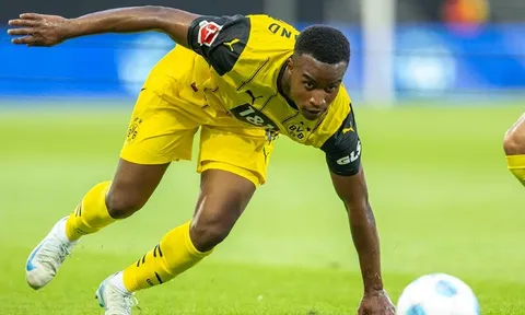 Youssoufa Moukoko: Sự nghiệp thăng trầm của một “thần đồng” 20 tuổi