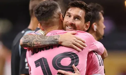 Messi mở đàm phán ở lại Inter Miami, dập tin đồn chuyển đến Premier League
