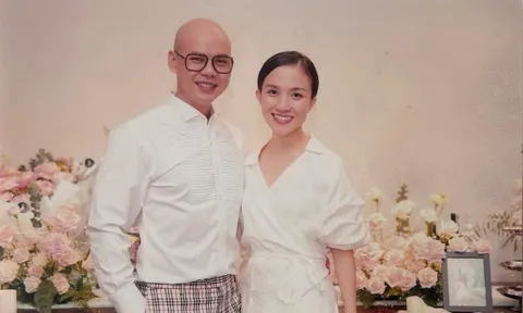 Phan Đinh Tùng kể về bức ảnh “định mệnh” với bà xã Thái Ngọc Bích trong MV lyrics Ngồi Bên Em