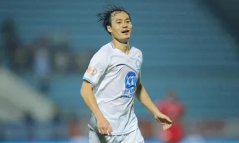 Văn Toàn tuyên bố Nam Định sẽ chinh phục V-League lần thứ 3 liên tiếp