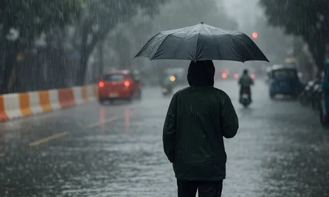 Miền Bắc sắp mưa lớn kéo dài: Cẩn trọng với ngập úng, dông lốc và sạt lở đất