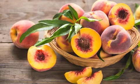 Tuyệt đối không ăn đào cùng 3 loại thực phẩm này kẻo rước họa vào than