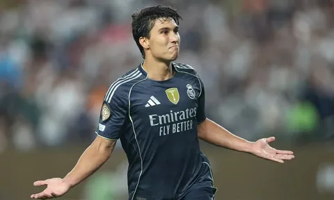 Chelsea tính chi 40 triệu euro để “cuỗm” sao trẻ Gonzalo Garcia của Real Madrid