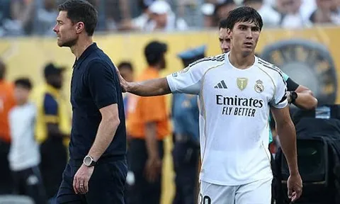 Real đối đầu PSG, Xabi Alonso nên chọn Garcia hay Mbappe?