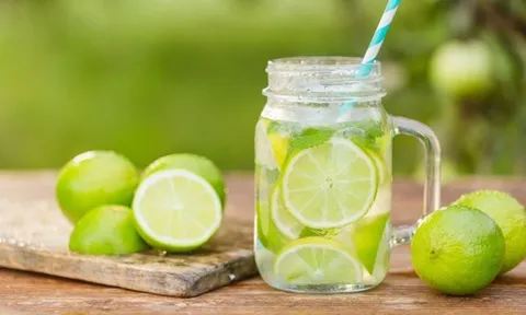 Uống nước chanh hàng ngày có thực sự tốt không? Cách uống nước chanh tốt cho sức khỏe