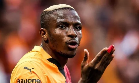 NÓNG! Galatasaray chính thức đề nghị mua Osimhen