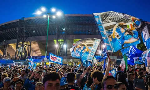 Sân vận động Diego Armando Maradona - Trái tim bóng đá của Naples